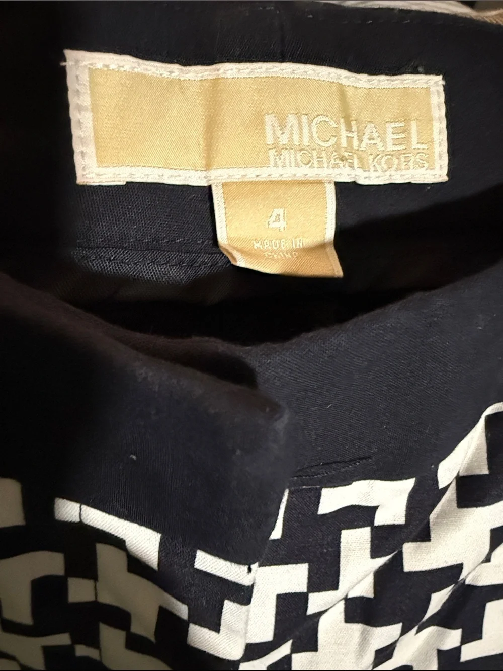 Michael Kors Navy & White Houndstooth Pants